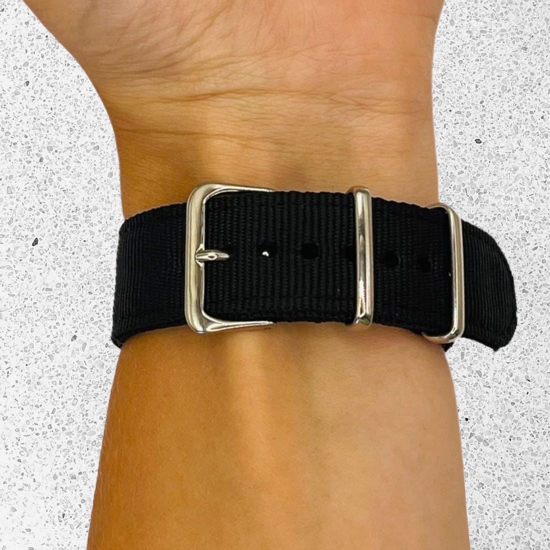 black-fitbit-versa-watch-straps-nz-nato-nylon-watch-bands-aus