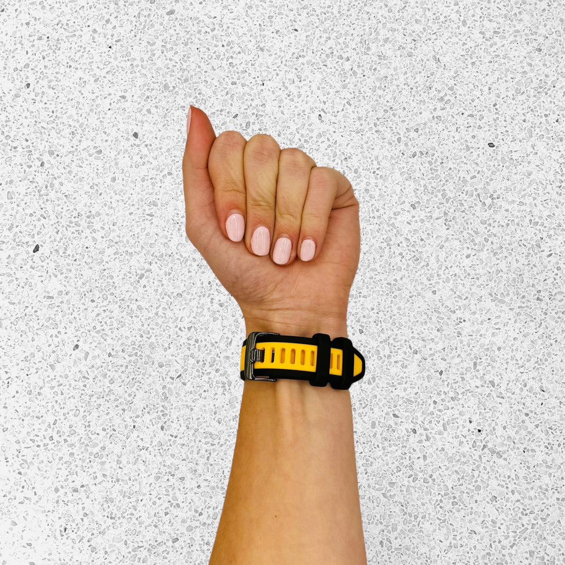 black-yellow-garmin-venu-x1-watch-straps-nz-dual-colour-silicone-watch-bands-aus-996624