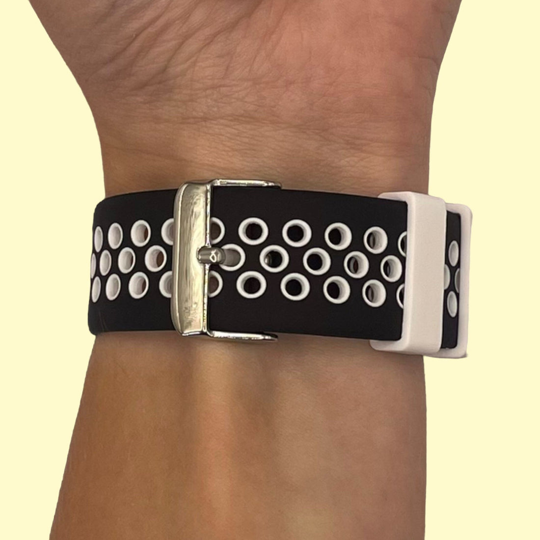 black-white-polar-vantage-m-watch-straps-nz-silicone-sports-watch-bands-aus-808211